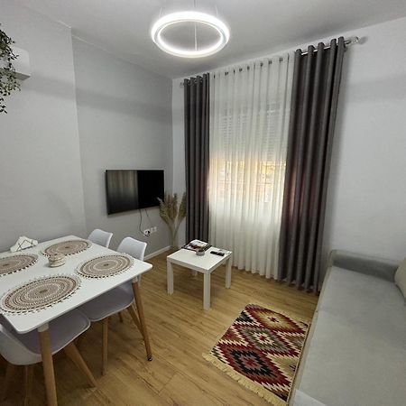 Beratinus Apartment In Berat Center Екстериор снимка