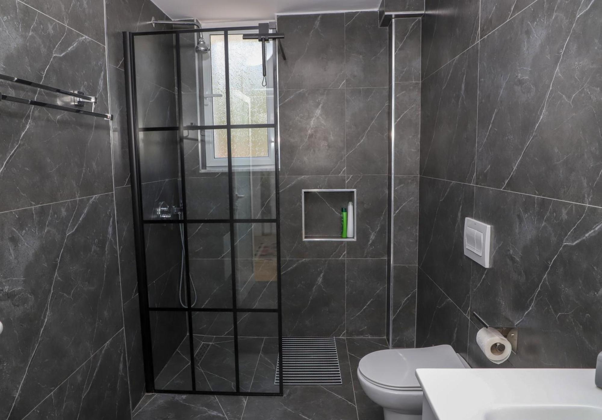 Beratinus Apartment In Berat Center Екстериор снимка