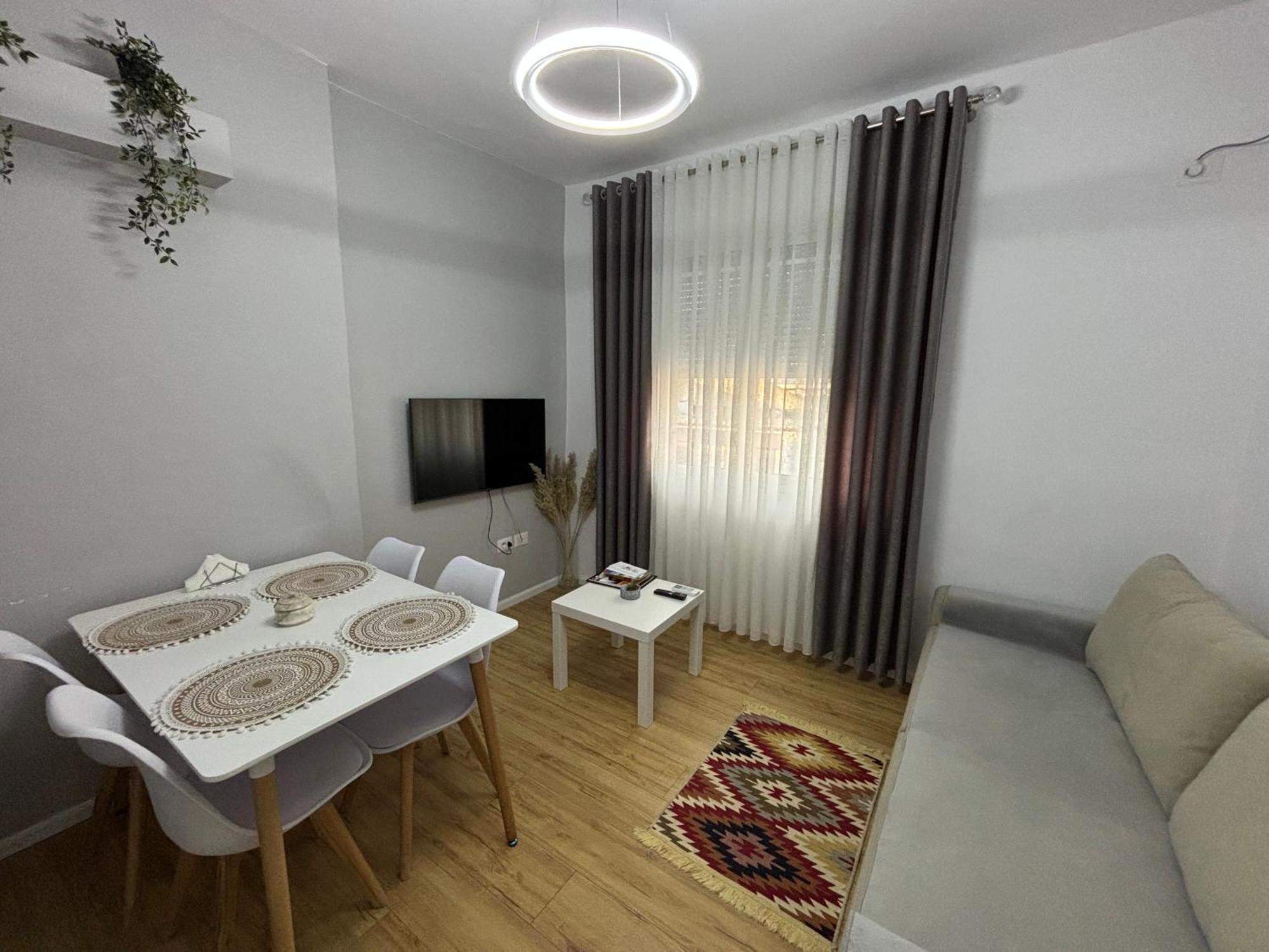 Beratinus Apartment In Berat Center Екстериор снимка